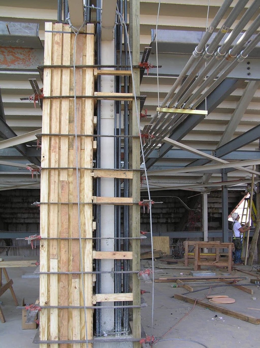 Ellis Mfg. Co. - Scissor Column Forming Clamps - Net Concrete Dimensions 10" - 24" - Bar Size 3/8" x 2" x 38"